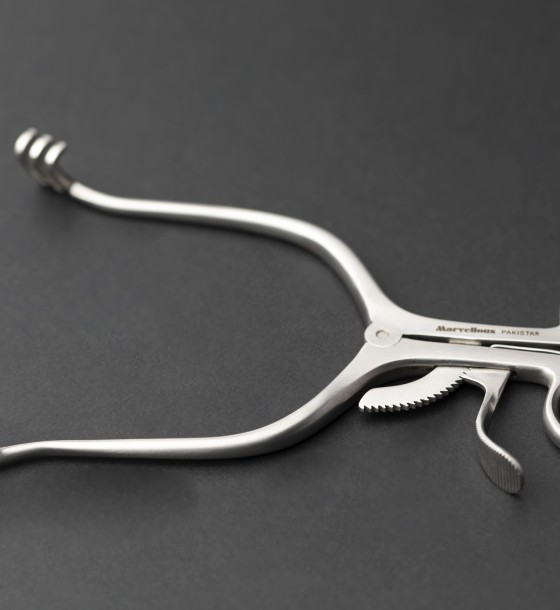 Orthopedic surgical instrument