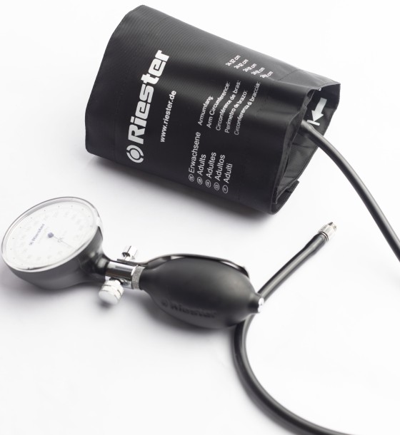جهاز قياس ضغط الدم الرقمي من Riester precise N