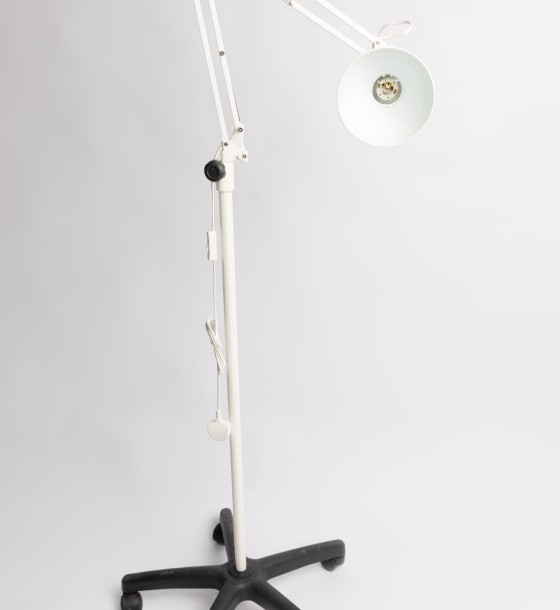 stand magnifier lamp