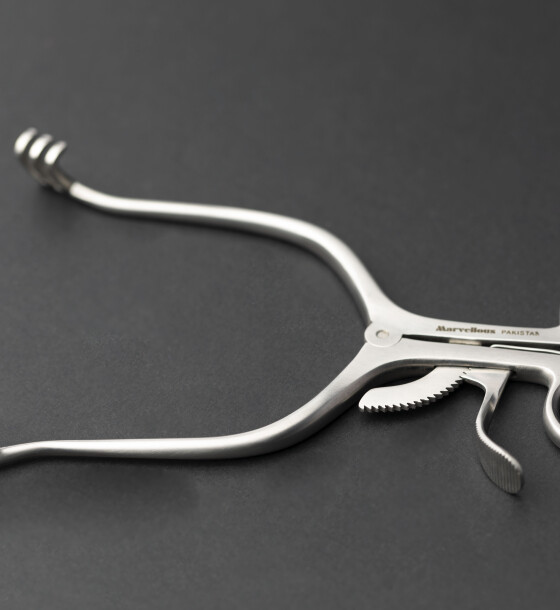 Orthopedic surgical instrument
