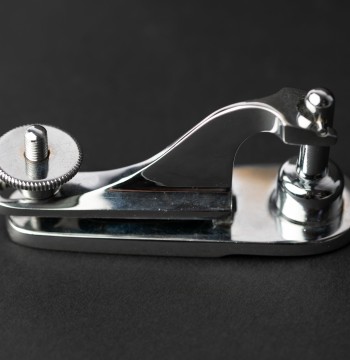 gomco clamp