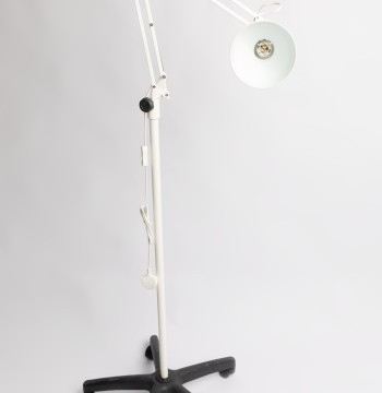 stand magnifier lamp